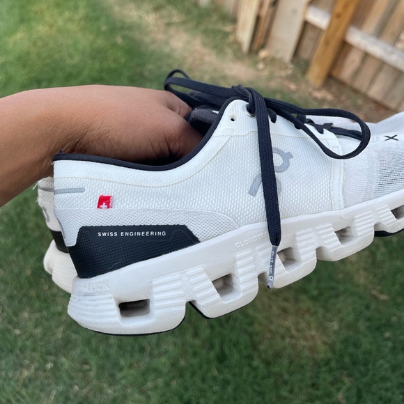 Size 9 - On Cloud X 3 White Black W Running Shoes - Picture 5 of 8